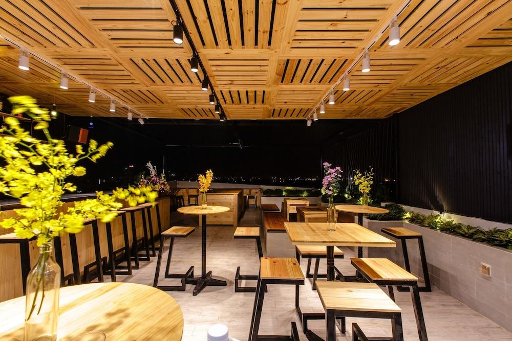 Hanami Hotel Danang Buitenkant foto